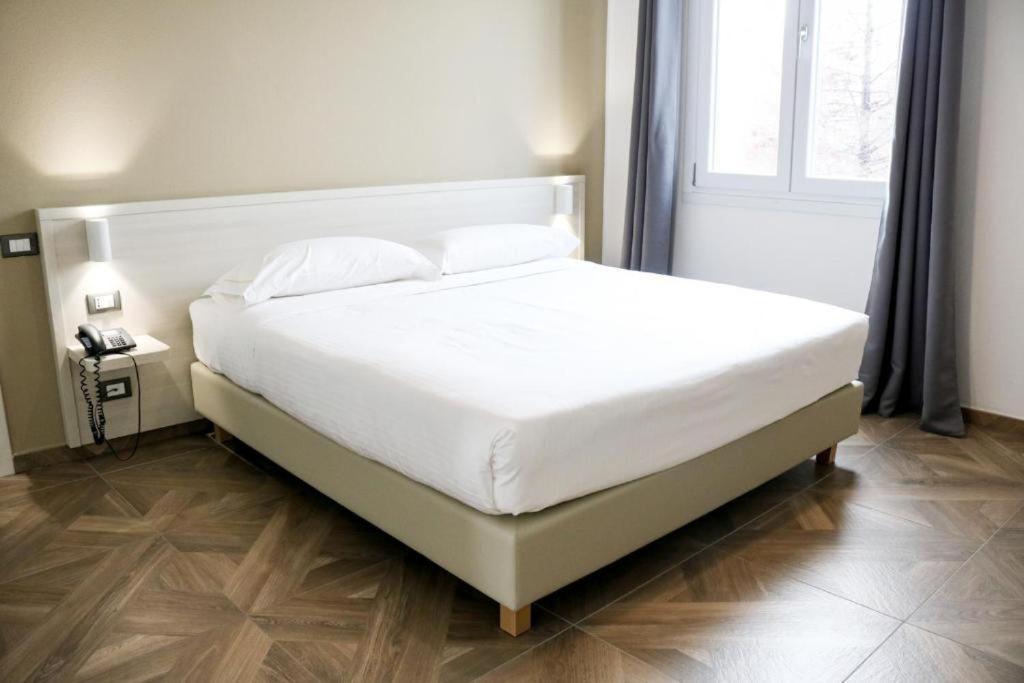Hotel Donatello Modena Dış mekan fotoğraf