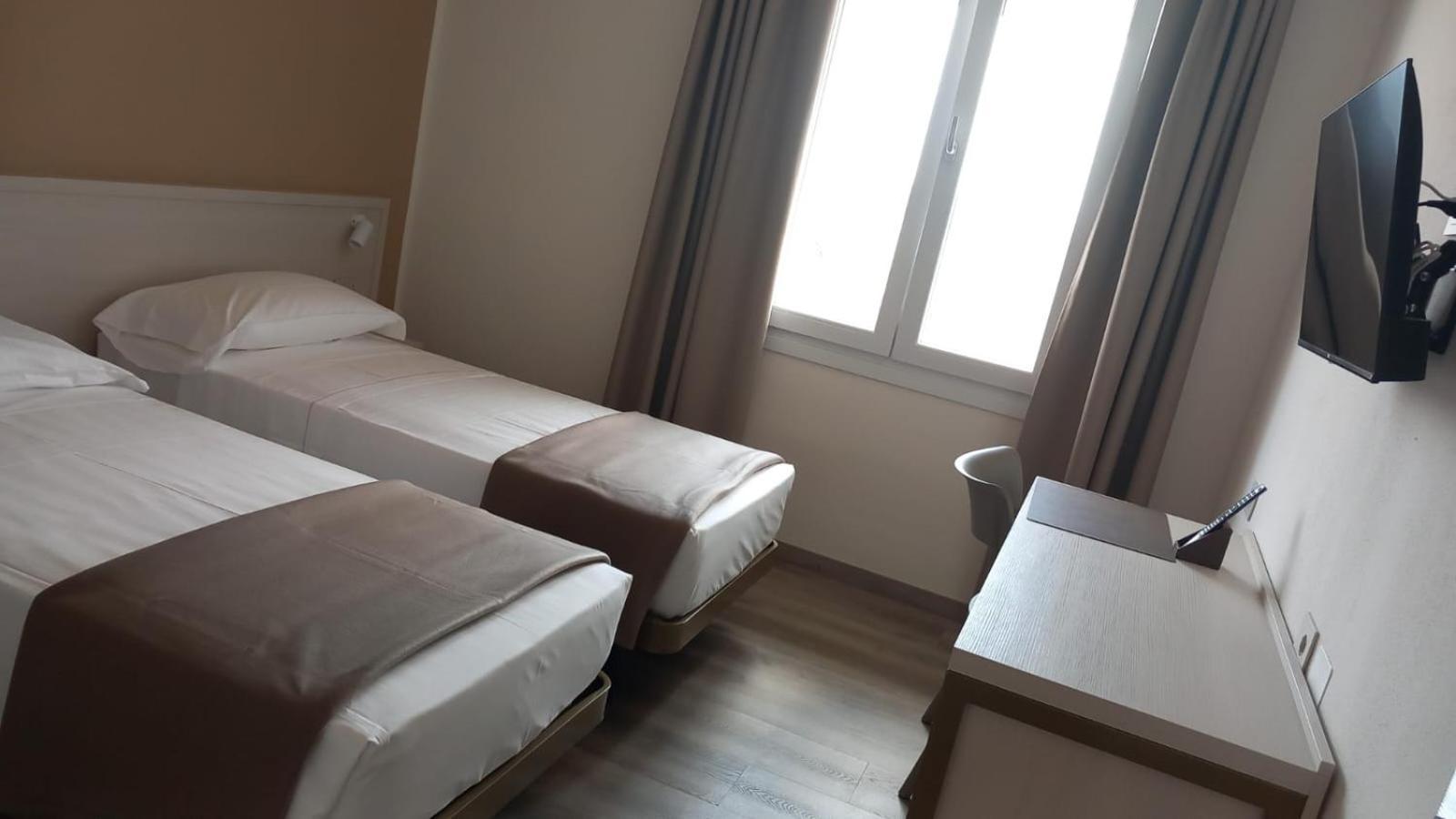 Hotel Donatello Modena Dış mekan fotoğraf